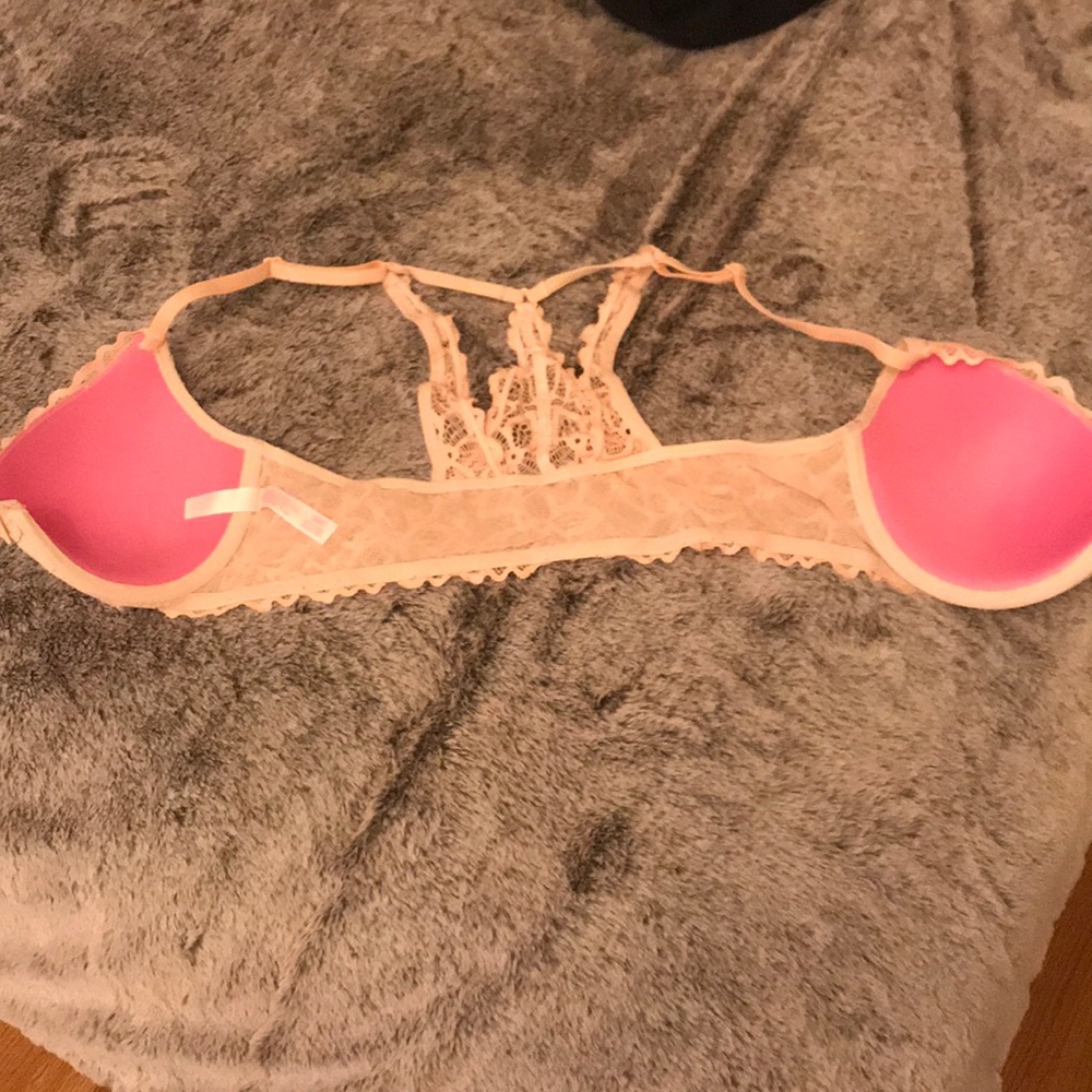 Halter back bra - Picture 2 of 5